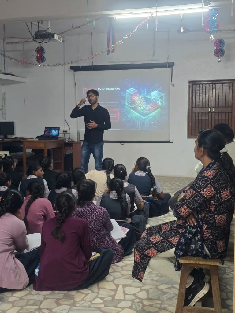 Cyber Security & AI Awareness Seminar at Patosan by IANT Palanpur